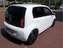 Volkswagen Up! 1.0 move up! BlueMotion ORG KM NAP TEL NAVI.... DISTRIBUTIERIEM VERVANGEN BIJ 125.400.... NAP....