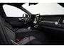 Volvo XC60 Plus Black Edition Recharge Plug-In Hybrid AWD | Luchtvering | HU-Display | Trekhaak | 360 Camera |