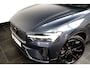 Volvo XC60 Plus Black Edition Recharge Plug-In Hybrid AWD | Luchtvering | HU-Display | Trekhaak | 360 Camera |