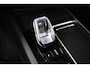 Volvo XC60 Plus Black Edition Recharge Plug-In Hybrid AWD | Luchtvering | HU-Display | Trekhaak | 360 Camera |