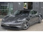 Porsche Taycan Performance Plus 476pk 93,4 kWh Panoramadak *BTW* Luchtvering Bose Comfortstoelen NLauto 1e Eigenaar