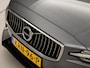 Volvo V60 2.0 T6 Recharge AWD Sport 391Pk Automaat (APPLE CARPLAY, GROOT NAVI, CAMERA, LEDER, GETINT GLAS, SPORTSTOELEN, ELEK ACHTERKLEP, NIEUWE APK, NIEUWSTAAT)