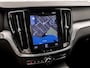 Volvo V60 2.0 T6 Recharge AWD Sport 391Pk Automaat (APPLE CARPLAY, GROOT NAVI, CAMERA, LEDER, GETINT GLAS, SPORTSTOELEN, ELEK ACHTERKLEP, NIEUWE APK, NIEUWSTAAT)