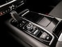 Volvo V60 2.0 T6 Recharge AWD Sport 391Pk Automaat (APPLE CARPLAY, GROOT NAVI, CAMERA, LEDER, GETINT GLAS, SPORTSTOELEN, ELEK ACHTERKLEP, NIEUWE APK, NIEUWSTAAT)