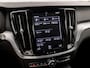 Volvo V60 2.0 T6 Recharge AWD Sport 391Pk Automaat (APPLE CARPLAY, GROOT NAVI, CAMERA, LEDER, GETINT GLAS, SPORTSTOELEN, ELEK ACHTERKLEP, NIEUWE APK, NIEUWSTAAT)