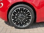 Fiat 500e La Prima 42 kWh | 321Km WLTP| Adaptieve Cruise Control | Lane Assist | Glazen dak | JBL Audio | Navigatie | Apple Carplay | DAB | Parkeersensoren Voor & Achter | Parkeercamera | Dode Hoek Detectie |