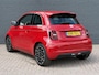 Fiat 500e La Prima 42 kWh | 321Km WLTP| Adaptieve Cruise Control | Lane Assist | Glazen dak | JBL Audio | Navigatie | Apple Carplay | DAB | Parkeersensoren Voor & Achter | Parkeercamera | Dode Hoek Detectie |