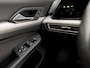 Volkswagen Golf 1.5 TSI Sport (APPLE CARPLAY, GROOT NAVI, 4 CILINDER, STUUR/STOELVERWARMING, PARKEERSENSOREN, SPORTSTOELEN, KEYLESS, GETINT GLAS, NIEUWSTAAT)