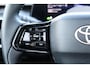 Toyota Urban Cruiser Executive 61 kWh, JBL, 360 Camera, € 2500 Inruil Voordeel ! Adaptieve cruise control, Apple Carplay / Android Auto.