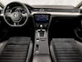 Volkswagen Passat Variant 1.4 TSI ACT Highline R 150Pk Automaat (VIRTUAL COCKPIT, APPLE CARPLAY, BLACK PACK, CAMERA, STOELVERWARMING, LEDER/ALCANTARA, GETINT GLAS, KEYLESS, ADAPTIVE CRUISE, NIEUWSTAAT)