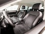 Volkswagen Passat Variant 1.4 TSI ACT Highline R 150Pk Automaat (VIRTUAL COCKPIT, APPLE CARPLAY, BLACK PACK, CAMERA, STOELVERWARMING, LEDER/ALCANTARA, GETINT GLAS, KEYLESS, ADAPTIVE CRUISE, NIEUWSTAAT)
