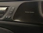 Volvo V60 T8 AWD Recharge Plus Dark | Trekhaak | Harman Kardon | Adaptieve Cruise Control | Stoelverwarming voor+achter | Stuurwielverwarming | 360 Camera | Pilot Assist | BLIS Dode Hoek Detectie | Elektrische voorstoelen geheugen | Lederen bekleding | Zitting verlenging voorstoelen | Lederen dashboard | Google Infotainment | Keyless Drive | Parkeersensoren voor+achter | Privacy Glass | Elektrisch bedienbare achterklep | DAB Radio | Apple Carplay/Android Auto | Volvo On Call met mobiele App functie | Forest Lake Metallic |