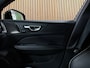 Volvo V60 T8 AWD Recharge Plus Dark | Trekhaak | Harman Kardon | Adaptieve Cruise Control | Stoelverwarming voor+achter | Stuurwielverwarming | 360 Camera | Pilot Assist | BLIS Dode Hoek Detectie | Elektrische voorstoelen geheugen | Lederen bekleding | Zitting verlenging voorstoelen | Lederen dashboard | Google Infotainment | Keyless Drive | Parkeersensoren voor+achter | Privacy Glass | Elektrisch bedienbare achterklep | DAB Radio | Apple Carplay/Android Auto | Volvo On Call met mobiele App functie | Forest Lake Metallic |