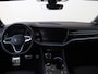 Volkswagen Touareg 3.0 TSi eHybrid 4MOTION R Edition | SoH 97% | Panoramadak | Lederen bekleding ‘Puglia’ | Luchtvering | DYNAUDIO | Head-up display | Black style | Stoelventilatie voor | 360 camera |