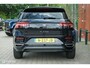Volkswagen T-Roc 1.5 TSI Sport R-Line | LED | Pano | Stoelverwarming | ACC | Ambientverlichting | Camera | Virtual dash | DAB+