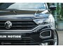 Volkswagen T-Roc 1.5 TSI Sport R-Line | LED | Pano | Stoelverwarming | ACC | Ambientverlichting | Camera | Virtual dash | DAB+