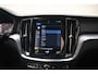 Volvo V60 2.0 B3 Momentum Advantage Aut. [ Navi Camera Full LED ]