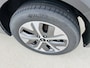 Kia Niro EV e-Niro ExecutiveLine 64 kWh SOH 100% | Sunroof | Privacyglass | Keyless | Stoel& Stuurverw. | BTW auto