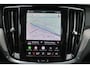 Volvo V60 T8 AWD Plus Dark Performance Edition - IntelliSafe Assist & Surround - Panoramisch schuif-/kanteldak - 360º camera - Harman Kardon - Stoelverwarming voor & achter - Verwarmbaar stuur - Keyless - Parkeersensoren voor & achter - Elektrisch verstelbare voorstoelen met geheugen - Geïntegreerde Google Maps - Apple® CarPlay - 19 inch lichtmetalen velgen