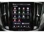 Volvo V60 T8 AWD Plus Dark Performance Edition - IntelliSafe Assist & Surround - Panoramisch schuif-/kanteldak - 360º camera - Harman Kardon - Stoelverwarming voor & achter - Verwarmbaar stuur - Keyless - Parkeersensoren voor & achter - Elektrisch verstelbare voorstoelen met geheugen - Geïntegreerde Google Maps - Apple® CarPlay - 19 inch lichtmetalen velgen