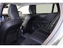 Volvo V60 T8 AWD Plus Dark Performance Edition - IntelliSafe Assist & Surround - Panoramisch schuif-/kanteldak - 360º camera - Harman Kardon - Stoelverwarming voor & achter - Verwarmbaar stuur - Keyless - Parkeersensoren voor & achter - Elektrisch verstelbare voorstoelen met geheugen - Geïntegreerde Google Maps - Apple® CarPlay - 19 inch lichtmetalen velgen