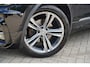 Volkswagen Tiguan 1.5 TSI ACT Highline Business R LINE NEDERLANDSE AUTO PANO/LED DYNAMISCH/RIJ ASS/STOELVERW/MASSAGE