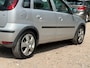 Opel Corsa 1.2-16V Maxx APK 12-01-2027/ RIJDT SCHAKELT GOED