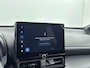 Toyota Yaris Cross 1.5 Hybrid 115 Dynamic | Dodehoek detectie | Apple Carplay / Android Auto | Stoel-/stuurverwarming | Parkeersensoren voor/achter | Keyless | Adaptive Cruise | Clima | Full LED | Camera | 17 inch