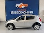 Dacia Sandero 1.6 Stepway / bj.2012 / kleur: grijs / airco / sportvelgen / 5 deurs / stereo/NAP met 169962 km.en APK tot 05/2027 /