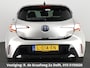 Toyota Corolla 1.8 Hybrid Active Bi-Tone Sport | Apple Carplay & AndroidAUTO | Navigatie | Privacy Glass |