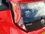 Toyota Aygo 1.0 VVT-i x-play | Dealer onderhouden | Apple CarPlay/Android Auto | Achteruitrijcamera | Airco | Elektrische ramen voor | Buitenspiegels elektrisch verstelbaar |
