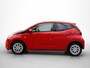 Toyota Aygo 1.0 VVT-i x-play | Dealer onderhouden | Apple CarPlay/Android Auto | Achteruitrijcamera | Airco | Elektrische ramen voor | Buitenspiegels elektrisch verstelbaar |