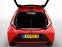 Toyota Aygo 1.0 VVT-i x-play | Dealer onderhouden | Apple CarPlay/Android Auto | Achteruitrijcamera | Airco | Elektrische ramen voor | Buitenspiegels elektrisch verstelbaar |