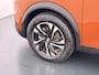 Peugeot e-2008 SUV Allure Pack 50 kWh 136pk | Accu 94% | Navigatie via Apple Carplay en Android auto | Camera achter | Stoelverwarming | Digitale 3D i-Cockpit | Lichtmetalen velgen | Cruise control