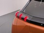 Peugeot e-2008 SUV Allure Pack 50 kWh 136pk | Accu 94% | Navigatie via Apple Carplay en Android auto | Camera achter | Stoelverwarming | Digitale 3D i-Cockpit | Lichtmetalen velgen | Cruise control