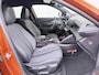 Peugeot e-2008 SUV Allure Pack 50 kWh 136pk | Accu 94% | Navigatie via Apple Carplay en Android auto | Camera achter | Stoelverwarming | Digitale 3D i-Cockpit | Lichtmetalen velgen | Cruise control
