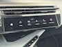 Peugeot E-3008 GT Exclusive EV 73kWh 210pk | LEDER | SCHUIF/KANTELDAK | 20'' LM-VELGEN | STOELVERW. + KOELING | ELEKTR. A.KLEP | 360° VISION PACK |