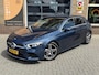 Mercedes-Benz A-klasse 180 AUTOMAAT AMG LINE SPORTSTOELEN/CARPLAY/LED/CAMERA/TREKHAAK/NL-AUTO/60.000 KM!