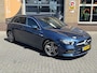 Mercedes-Benz A-klasse 180 AUTOMAAT AMG LINE SPORTSTOELEN/CARPLAY/LED/CAMERA/TREKHAAK/NL-AUTO/60.000 KM!
