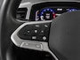 Volkswagen T-Roc 1.0 TSI Life / DIgitaal dashboard / App connect / Parkeersensoren V+A / All season banden / **