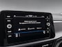 Volkswagen T-Roc 1.0 TSI Life / DIgitaal dashboard / App connect / Parkeersensoren V+A / All season banden / **