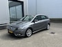 Mercedes-Benz B-klasse 180 Navi / Trekhaak / Parkeer assistent / stoelverwarming
