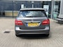 Mercedes-Benz B-klasse 180 Navi / Trekhaak / Parkeer assistent / stoelverwarming