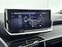 Peugeot 2008 1.2 Hybrid 145 Allure | Dodehoek waarschuwing | Apple Carplay | Camera | Cruise control |