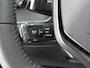 Peugeot 2008 1.2 Hybrid 145 Allure | Dodehoek waarschuwing | Apple Carplay | Camera | Cruise control |