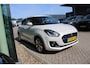 Suzuki Swift 1.2 Stijl Smart Hybrid | Trekhaak | Adaptive Cruise Control | Stoelverwarming | Climate Control | Camera | Lichtmetalen Velgen | Winterset |