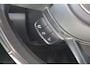 Suzuki Swift 1.2 Stijl Smart Hybrid | Trekhaak | Adaptive Cruise Control | Stoelverwarming | Climate Control | Camera | Lichtmetalen Velgen | Winterset |