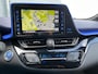 Toyota C-HR / C-HR+ 1.8 Hybrid 122pk Automaat Bi-Tone Plus | JBL Audio | Stoel/Stuurverwarming | Blindspot | Navi | Afneembare Trekhaak | Parkeercamera | LED |