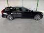 Volvo V90 2.0 T8 AWD PLUG-IN HYBRIDE / MOMENTUM / Panoramadak / Lederen bekleding / AppleCarplay / Boekjes aanwezig.