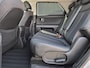 Hyundai Ioniq 5 Lounge 77.4 kWh / SOH 100% / Fabrieksgarantie tot 12-2027 / Dealer onderhouden / Trekhaak afneembaar / CCS snelladen / Warmtepomp / Head Up Display / Rondomzicht camera / Trekgewicht 1600 kg / Stuur- Stoel & Achterbank verwarming / Elektrische achterklep /